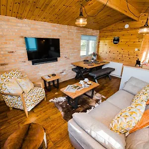 https://low-moor-lodge.yorkshirehotels.net