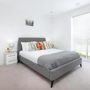 https://olympic-view-london-stratford-apartment.cambridgehotelsuk.com